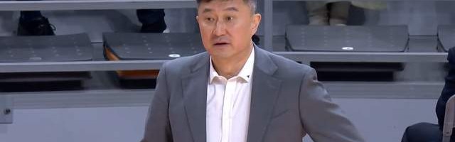 开云体育下载-强强对话！广东今晚7:35恶斗豪门，杜锋要给卢伟上一课，央视直播