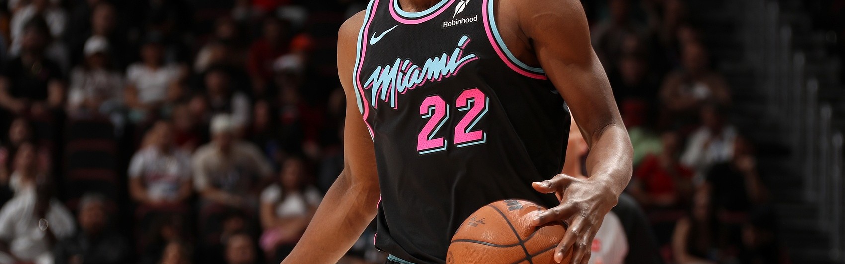 开云体育官网-热火迎战绿军 维金斯&amp;哈克斯&amp;约维奇可以出战 鲍威尔缺阵