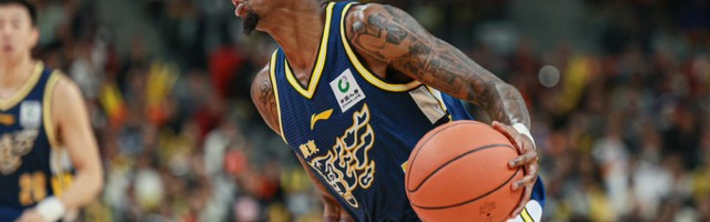 开云app下载-广东宏远拒绝输球！杜锋全力出击，五大主力缺席，央视直播