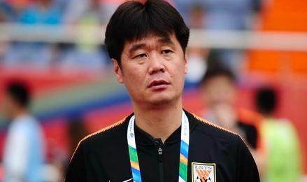 总局足协联手重塑国足：戚军任领队 鹏指周二抵沪